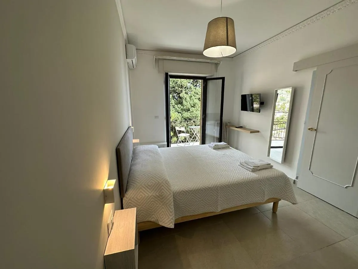 Mira Taormina Rooms