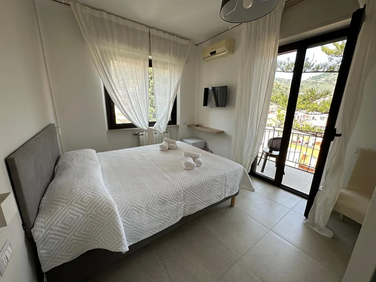 Mira Taormina Rooms
