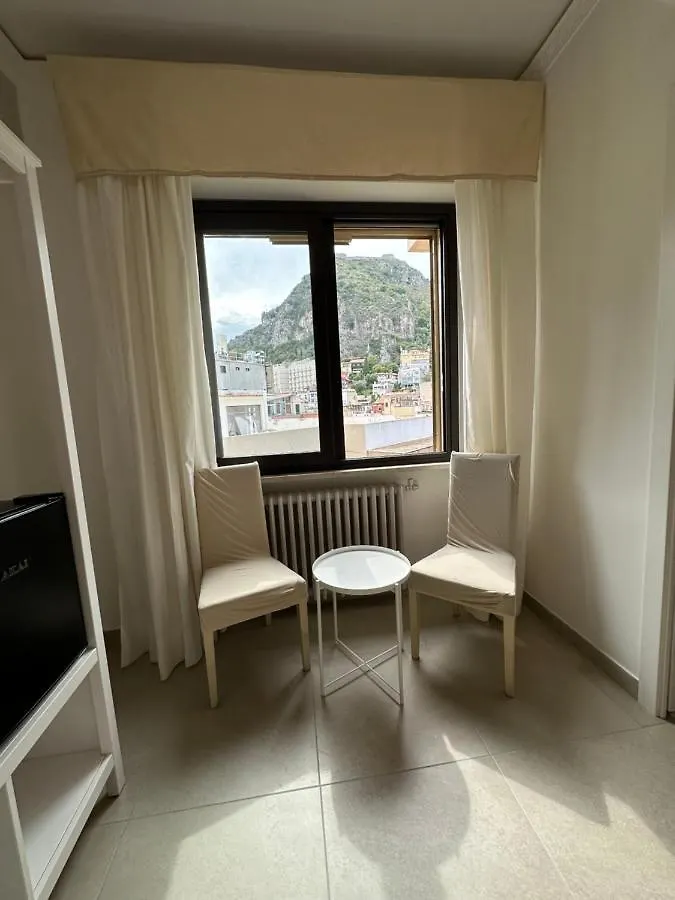Mira Taormina Rooms 0*,