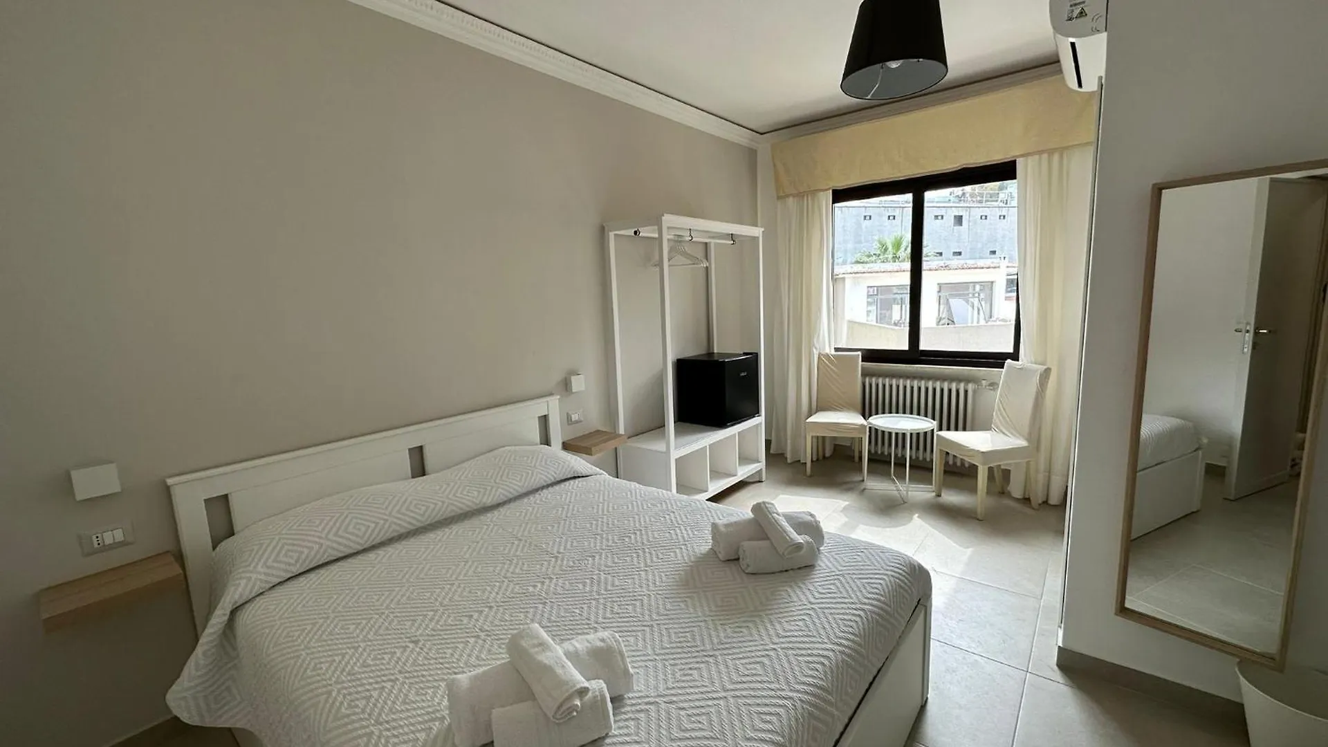 Gasthuis Mira Taormina Rooms